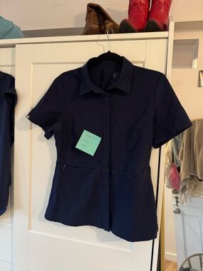 Navy Collared Figs Top